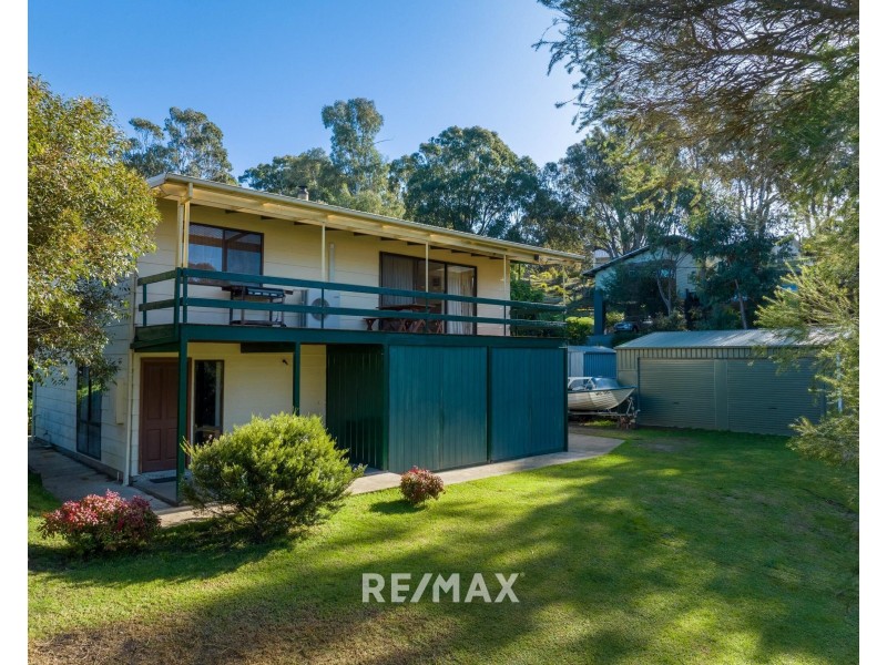 11 David Road, Metung VIC 3904