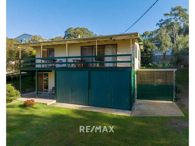 11 David Road, Metung VIC 3904