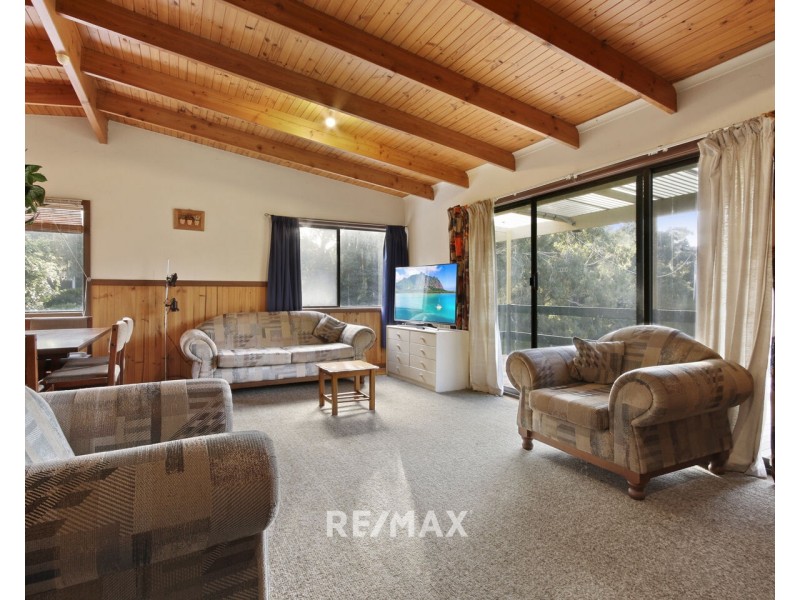 11 David Road, Metung VIC 3904