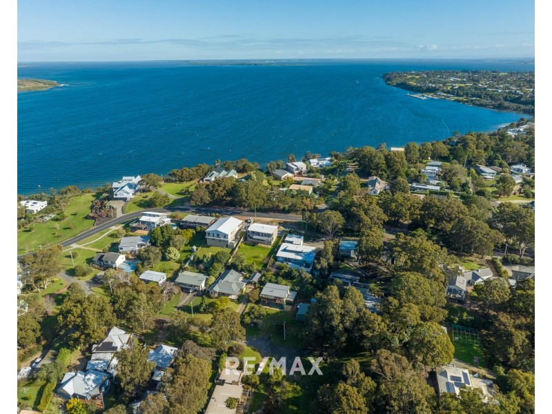 11 David Road, Metung VIC 3904
