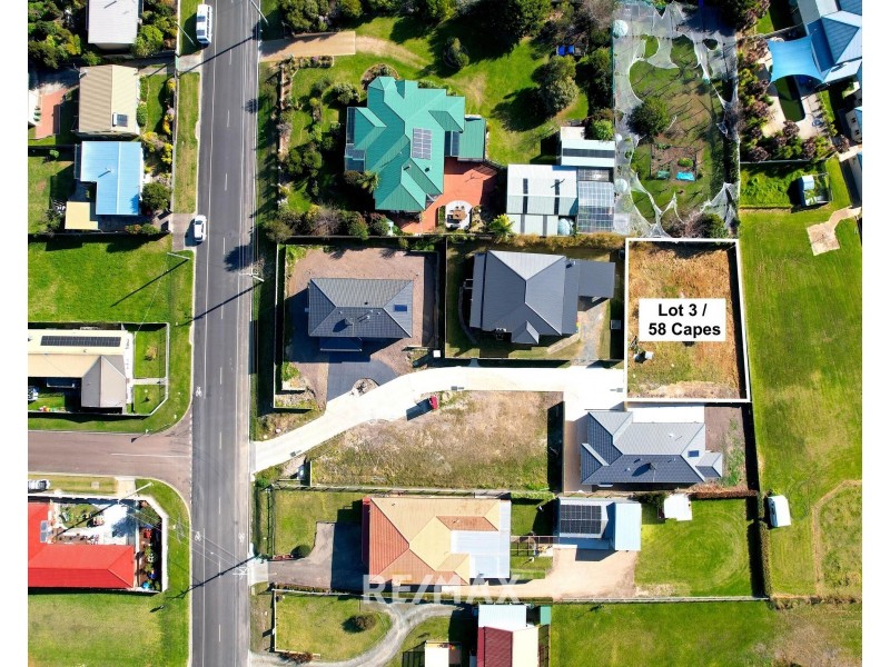 3/58 Capes Road, Lakes Entrance VIC 3909