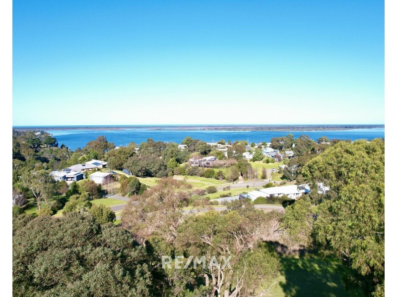 14 The Fields, Metung VIC 3904