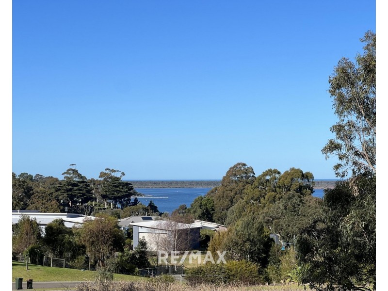 14 The Fields, Metung VIC 3904