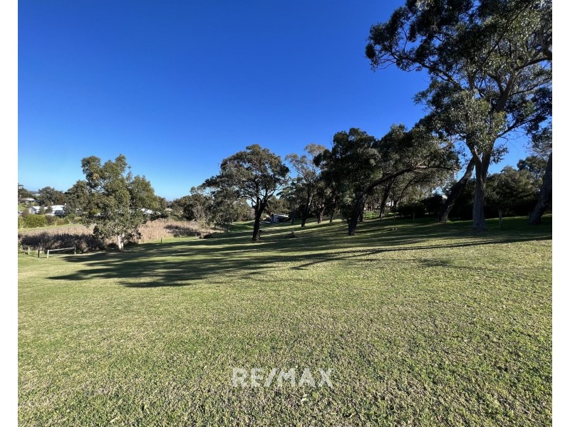14 The Fields, Metung VIC 3904