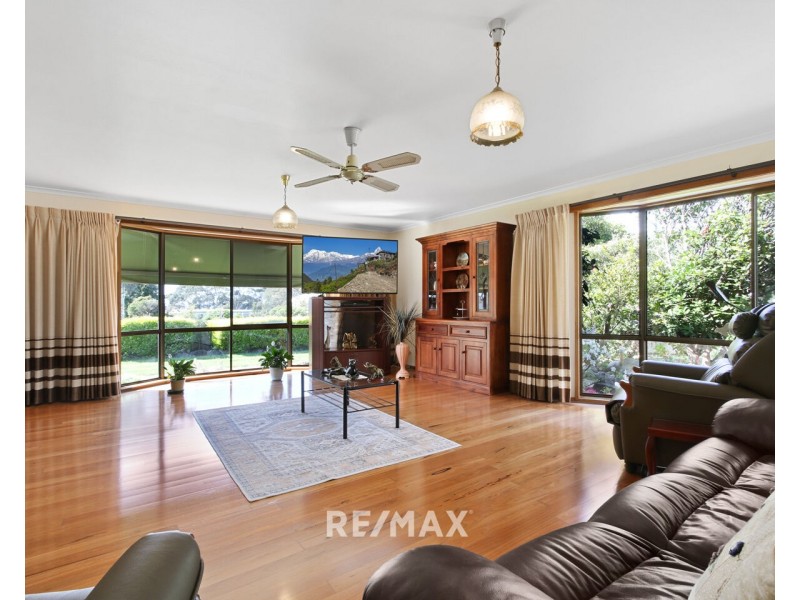 21 Creighton Street, Kalimna VIC 3909