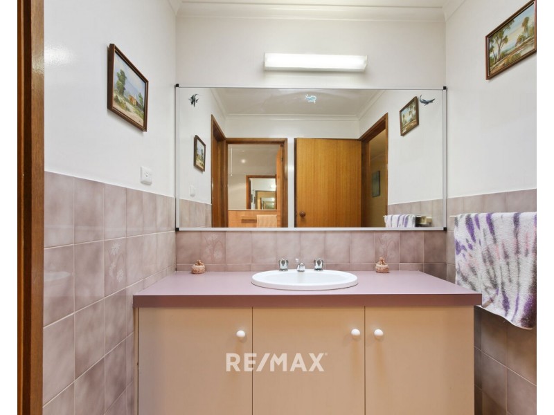 21 Creighton Street, Kalimna VIC 3909