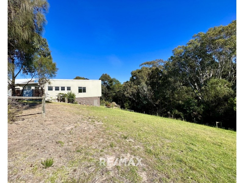 9 The Sanctuary, Metung VIC 3904