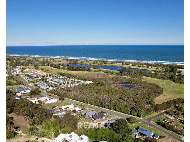 63b Golf Links Road, Lakes Entrance VIC 3909