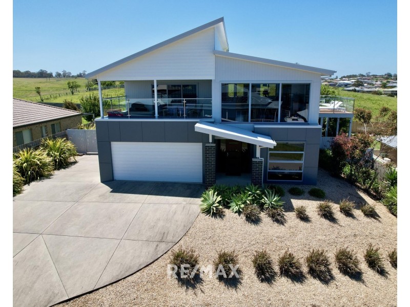 2 Kinkuna Court, Lakes Entrance VIC 3909