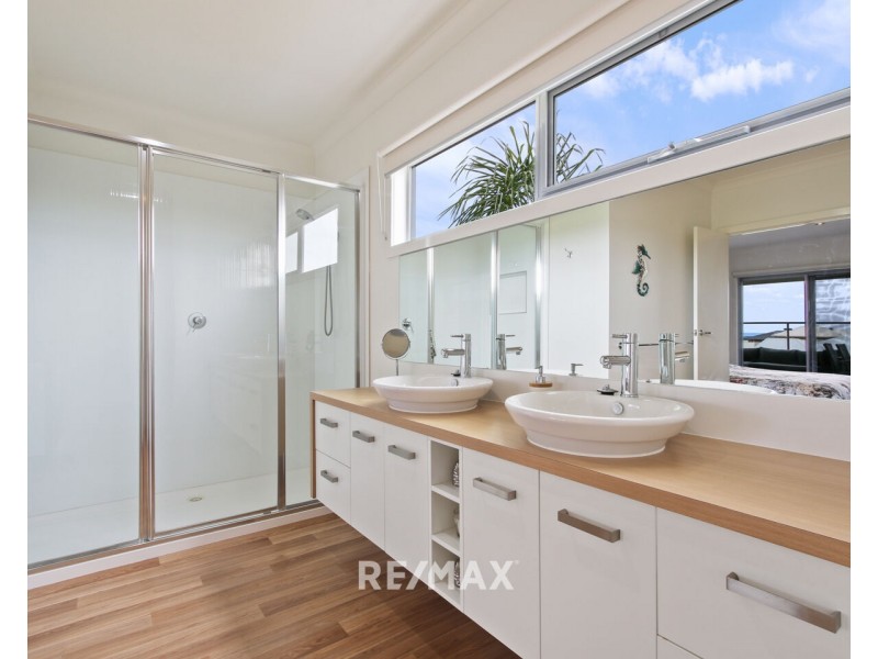 2 Kinkuna Court, Lakes Entrance VIC 3909