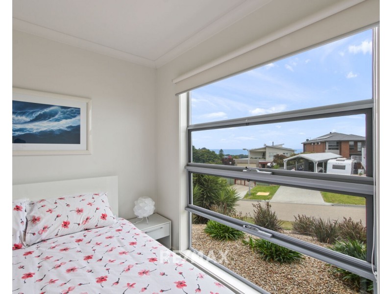 2 Kinkuna Court, Lakes Entrance VIC 3909