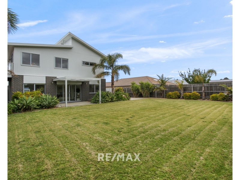 2 Kinkuna Court, Lakes Entrance VIC 3909