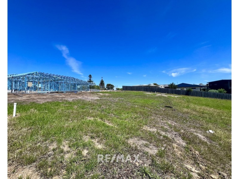 67 Lakeview Drive, Lakes Entrance VIC 3909