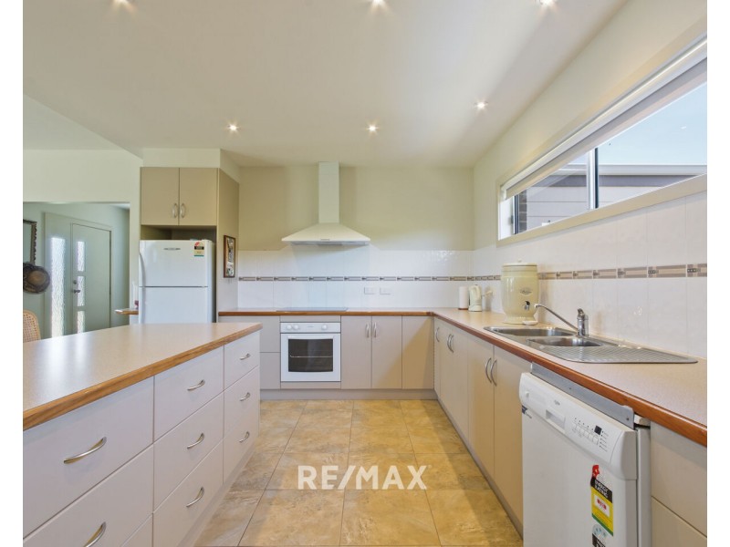 11 Georges Terrace, Swan Reach VIC 3903