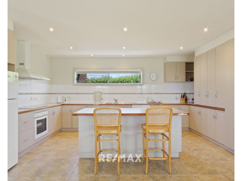 11 Georges Terrace, Swan Reach VIC 3903