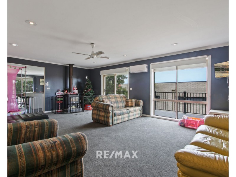 6 Highland Court, Lakes Entrance VIC 3909