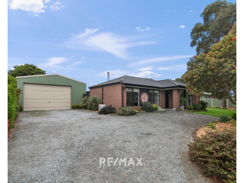 28 Swan Drive, Metung VIC 3904