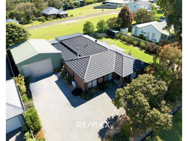 28 Swan Drive, Metung VIC 3904