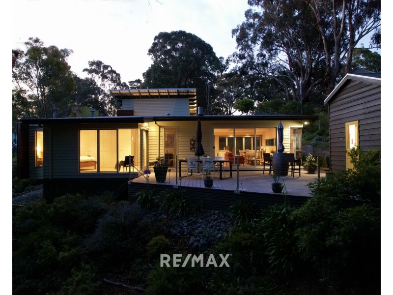 17 David Road, Metung VIC 3904