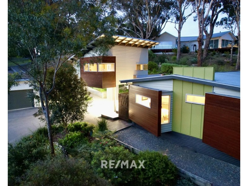 17 David Road, Metung VIC 3904