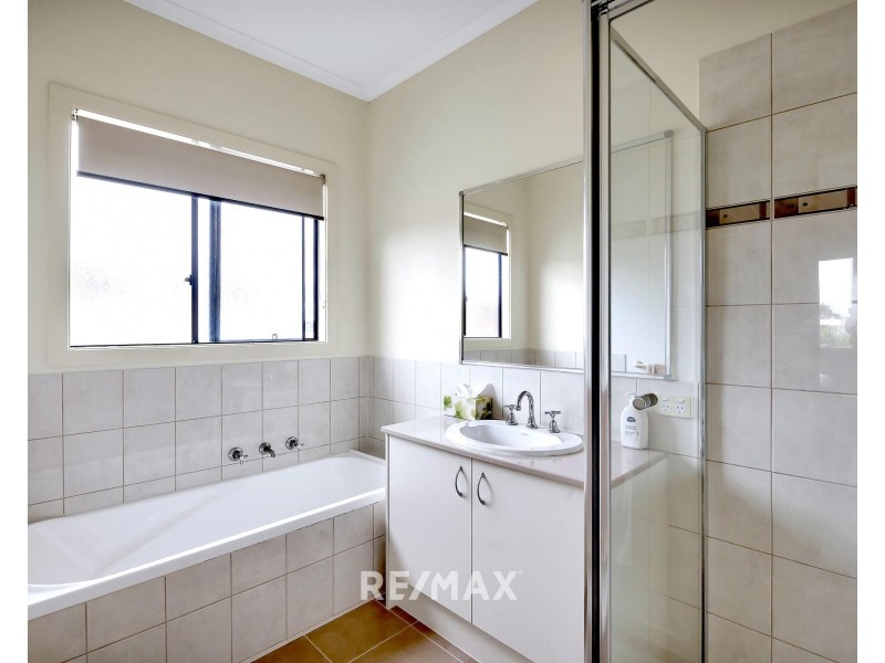 5/83 Esplanade, Lakes Entrance VIC 3909