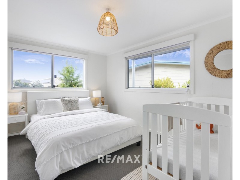 3 Merindah Court, Lakes Entrance VIC 3909