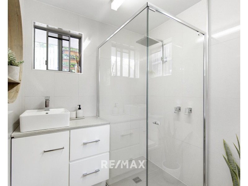 3 Merindah Court, Lakes Entrance VIC 3909