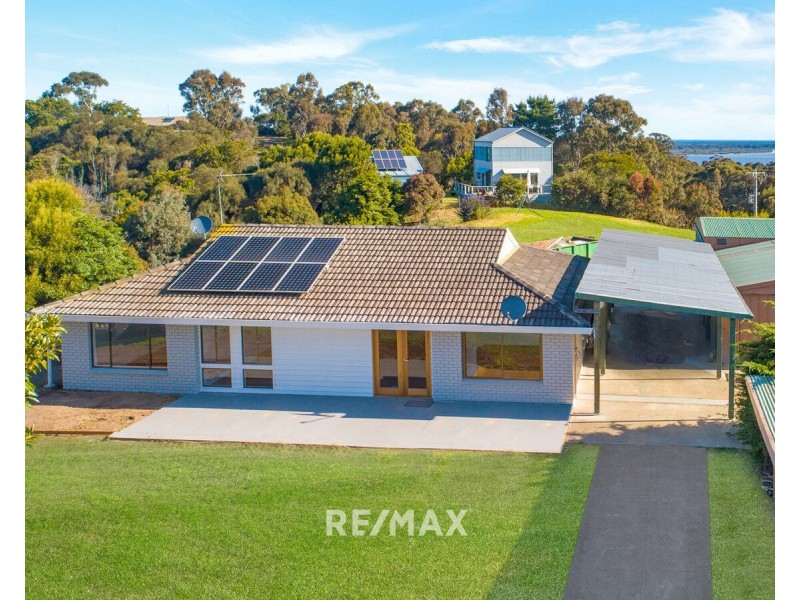 14 Moorhouse Street, Metung VIC 3904