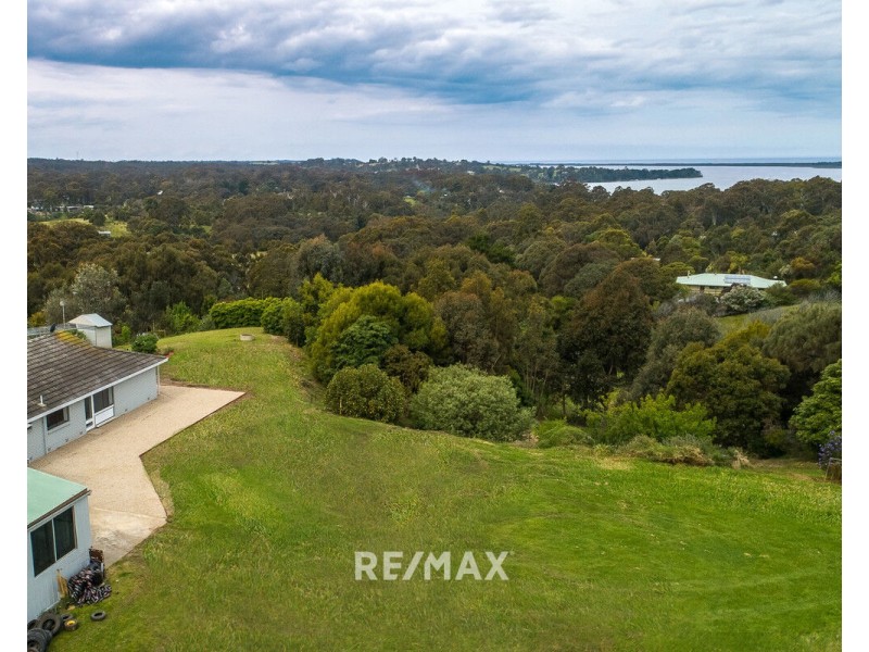 14 Moorhouse Street, Metung VIC 3904