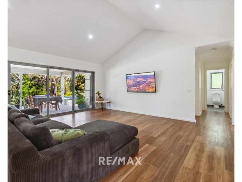21 Widdis Road, Kalimna VIC 3909