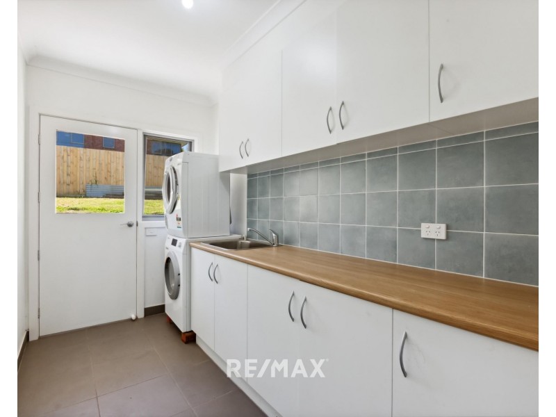 21 Widdis Road, Kalimna VIC 3909