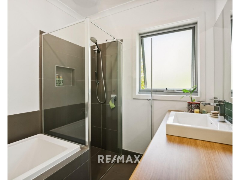 21 Widdis Road, Kalimna VIC 3909