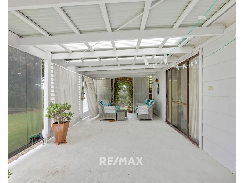 100 Capes Road, Lakes Entrance VIC 3909