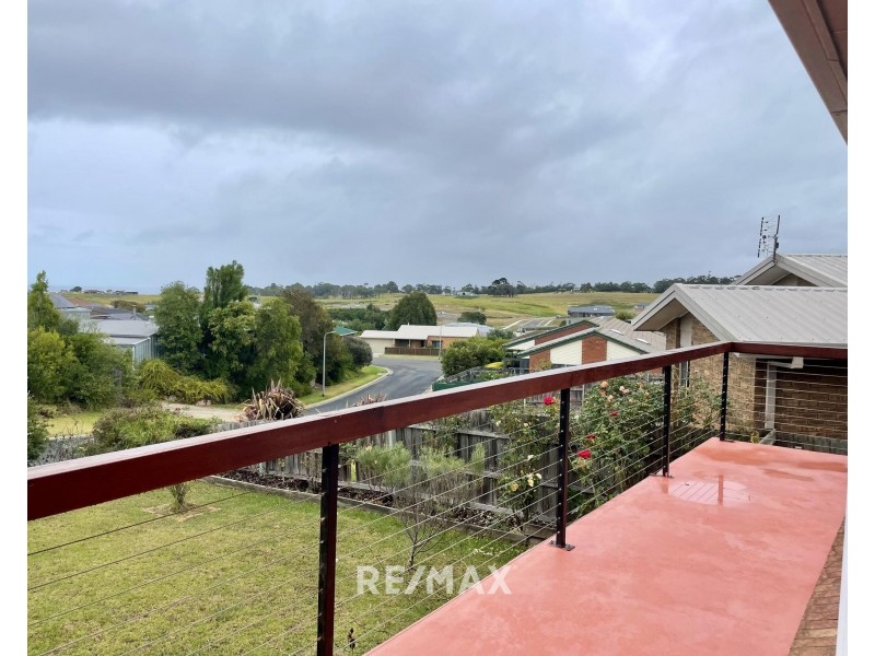5 Ewing Court, Lakes Entrance VIC 3909