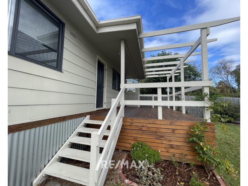 13 Lyrebird Court, Lakes Entrance VIC 3909