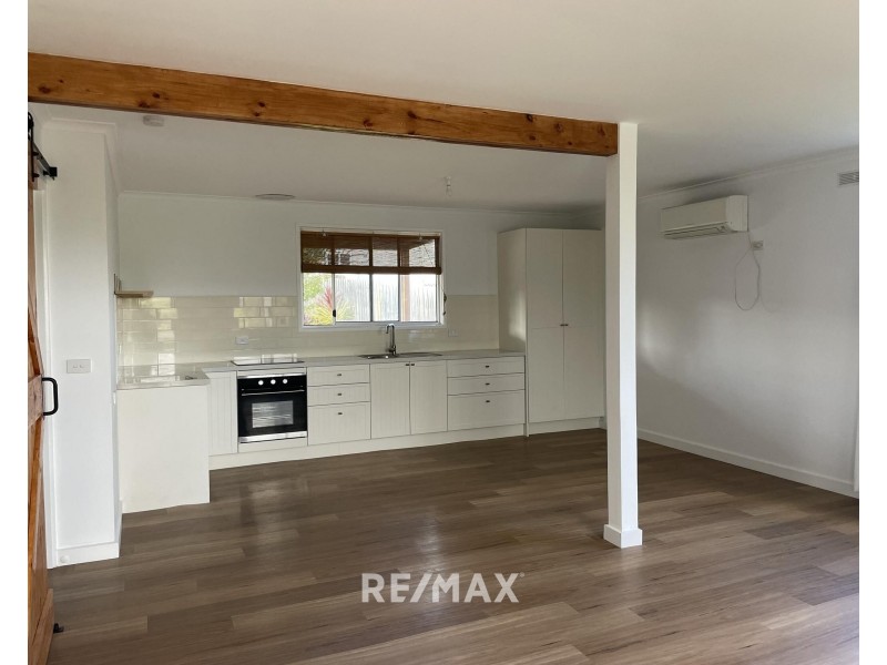 13 Lyrebird Court, Lakes Entrance VIC 3909