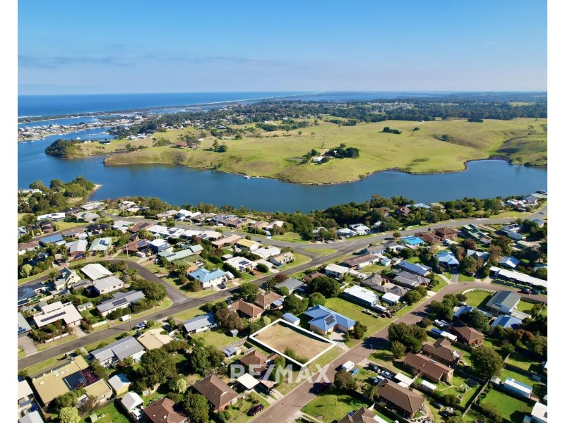 21 Bronsdon Street, Lakes Entrance VIC 3909