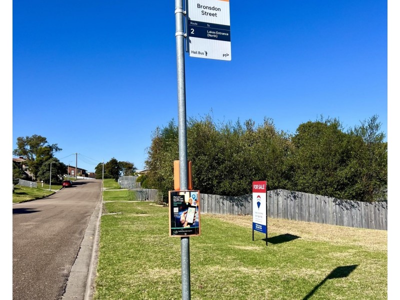 21 Bronsdon Street, Lakes Entrance VIC 3909