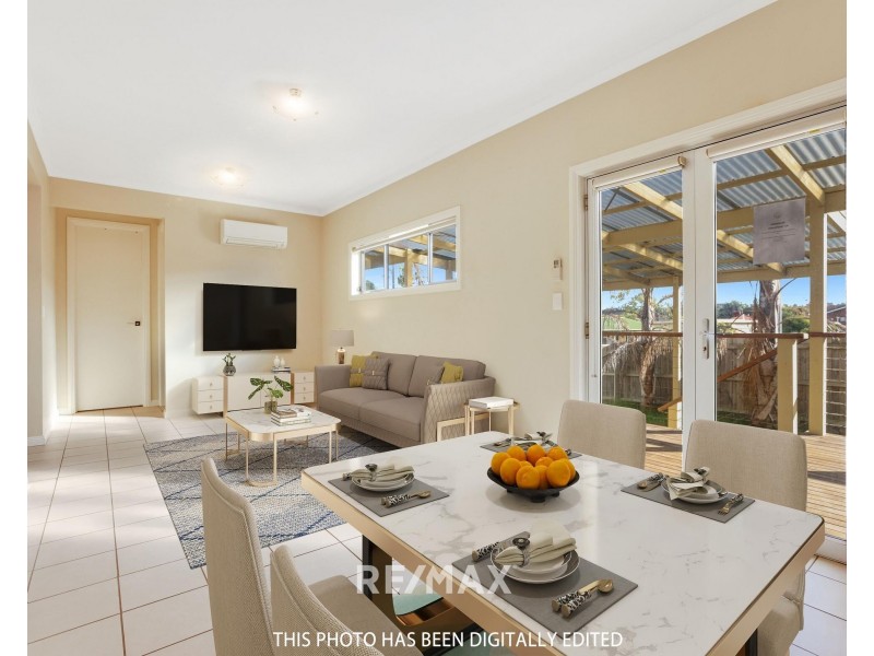 1 & 2/13 New Street, Lakes Entrance VIC 3909