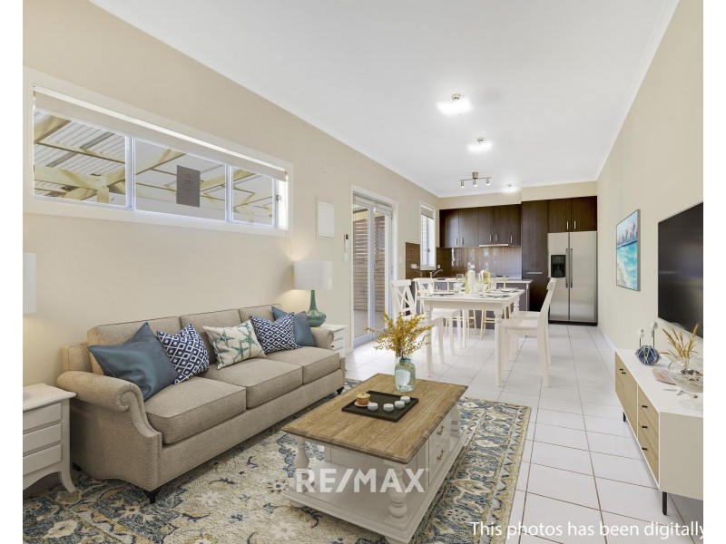 1 & 2/13 New Street, Lakes Entrance VIC 3909