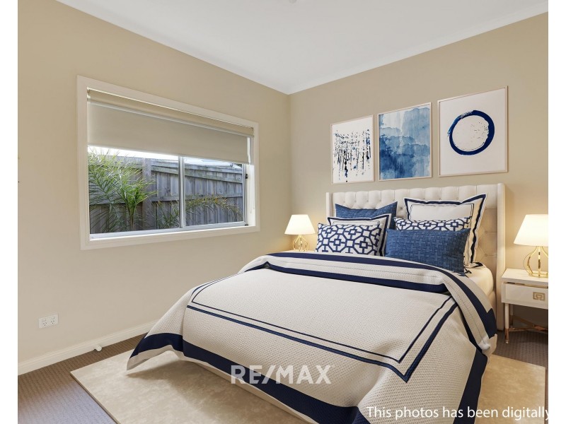 1 & 2/13 New Street, Lakes Entrance VIC 3909