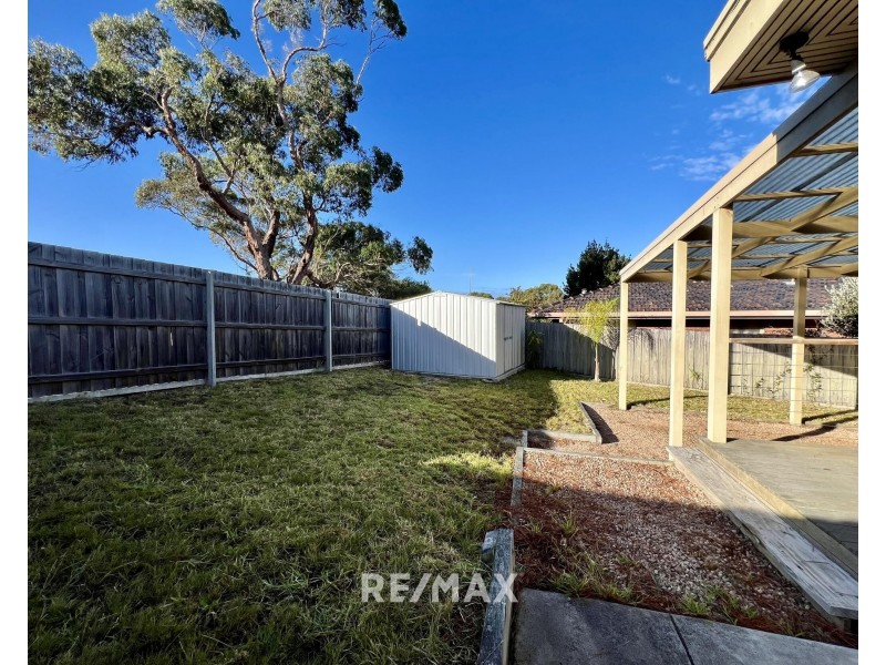1 & 2/13 New Street, Lakes Entrance VIC 3909