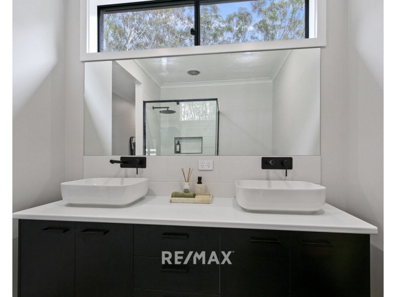 13 Southon Terrace, Nicholson VIC 3882