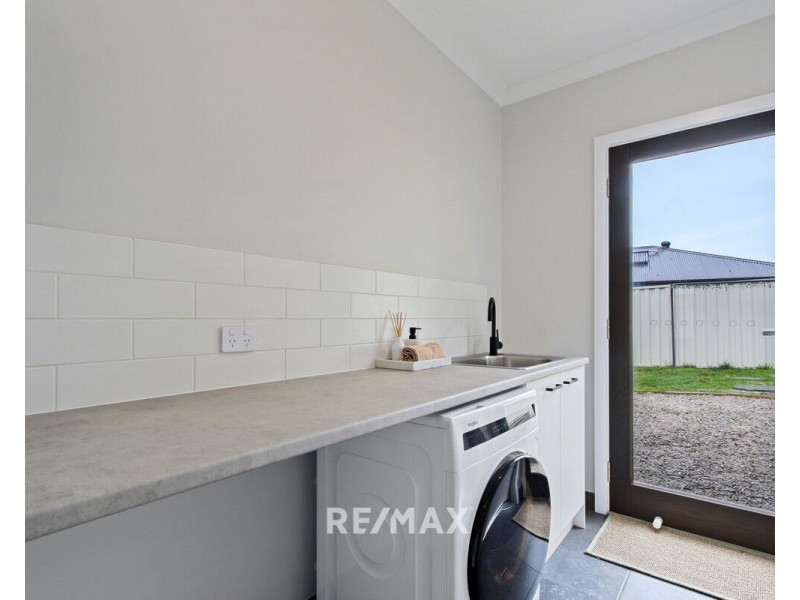 13 Southon Terrace, Nicholson VIC 3882