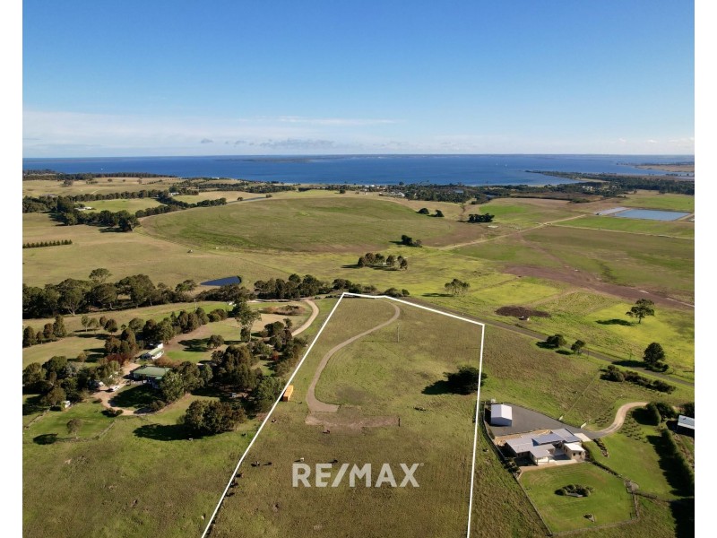 10 Hill View Lane, Metung VIC 3904