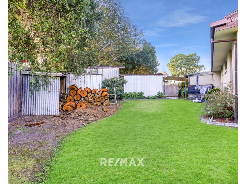 1 Roslyn Court, Lakes Entrance VIC 3909