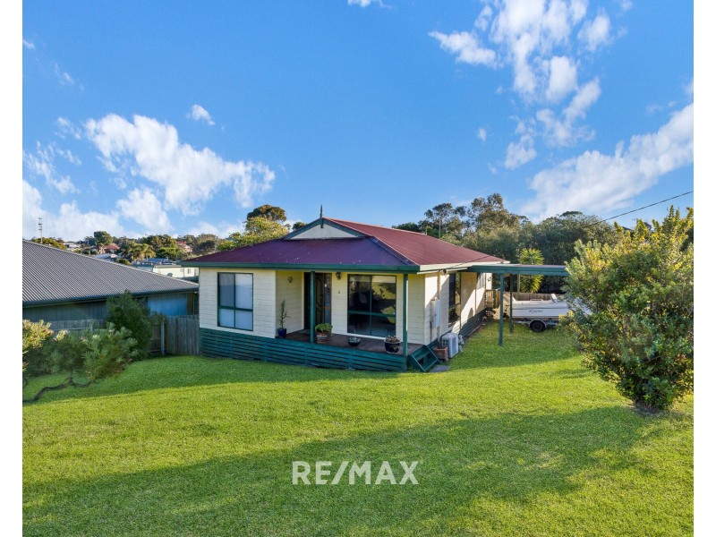 2 Foam Street, Lakes Entrance VIC 3909