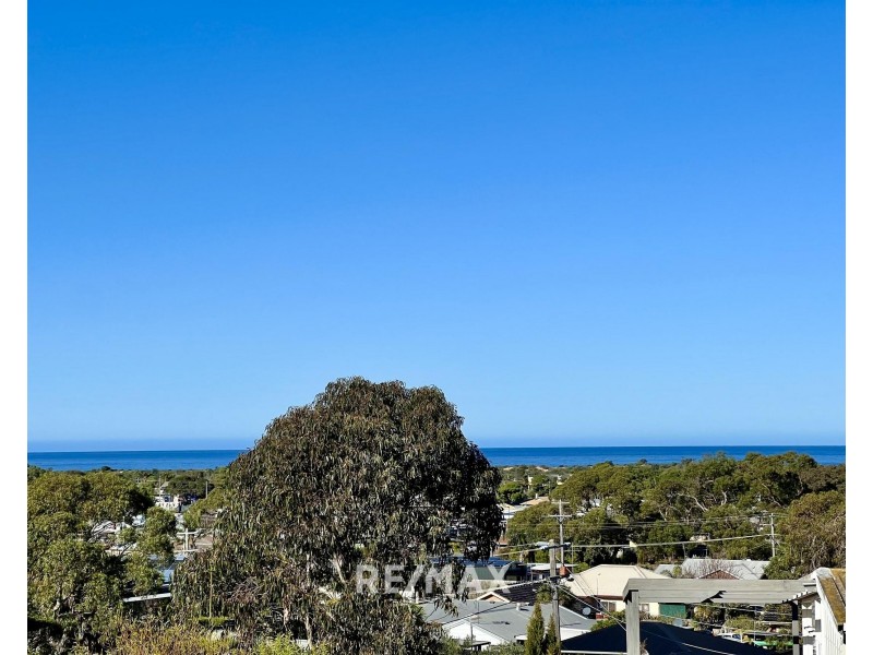 7B Outlook Avenue, Lakes Entrance VIC 3909
