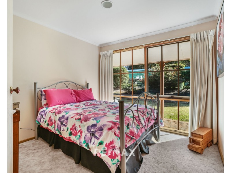 42 Lakeshore Drive, Nungurner VIC 3909