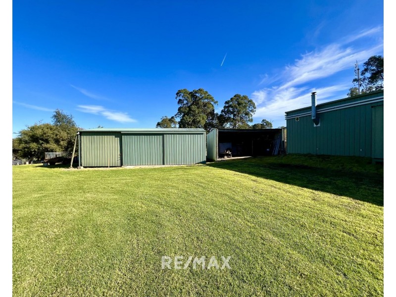42 Lakeshore Drive, Nungurner VIC 3909